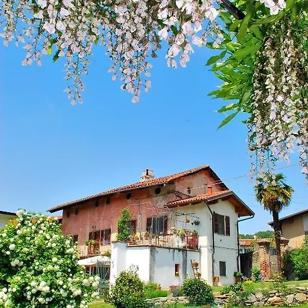 Le Lune Bed & Breakfast Roppolo