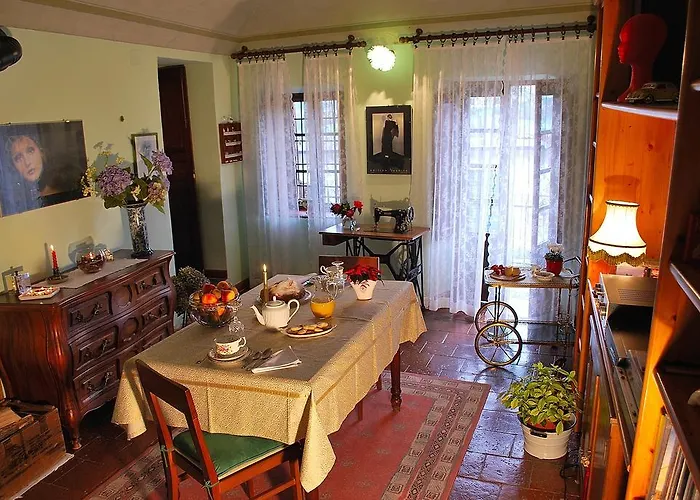 Oda ve Kahvaltı Le Lune 3*